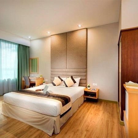 Kingwood Hotel Mukah Selangau Екстер'єр фото