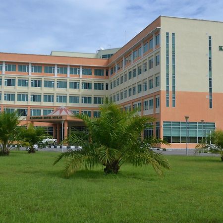 Kingwood Hotel Mukah Selangau Екстер'єр фото